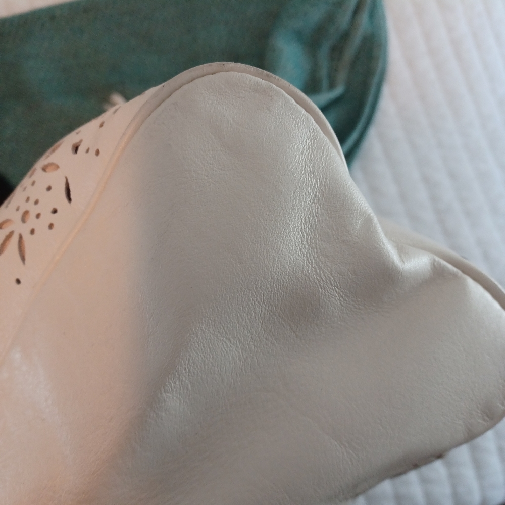 White Coach laser cut satchel - Picture 4 of 7